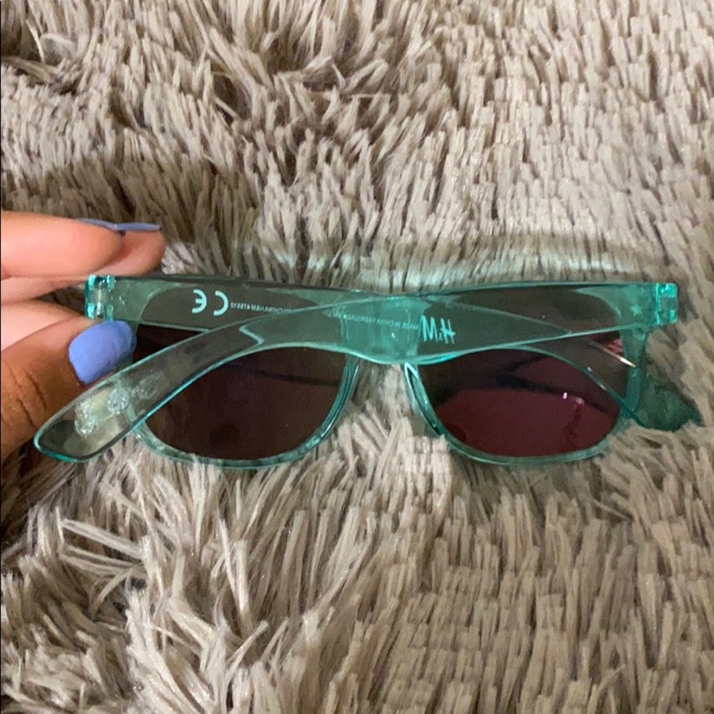 Multicolored sunglasses - Picture 2 of 2